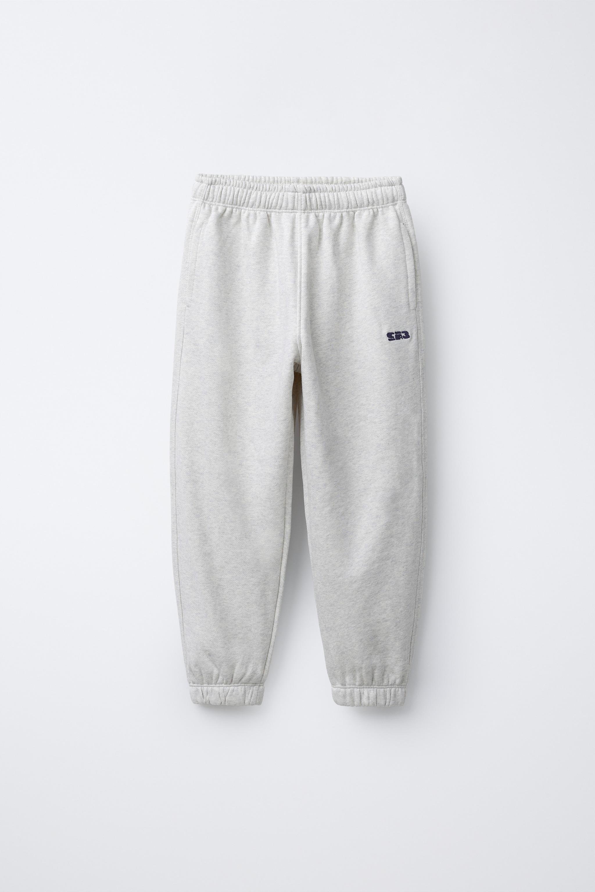 EMBROIDERED SWEATSHIRT AND JOGGER PANTS SET